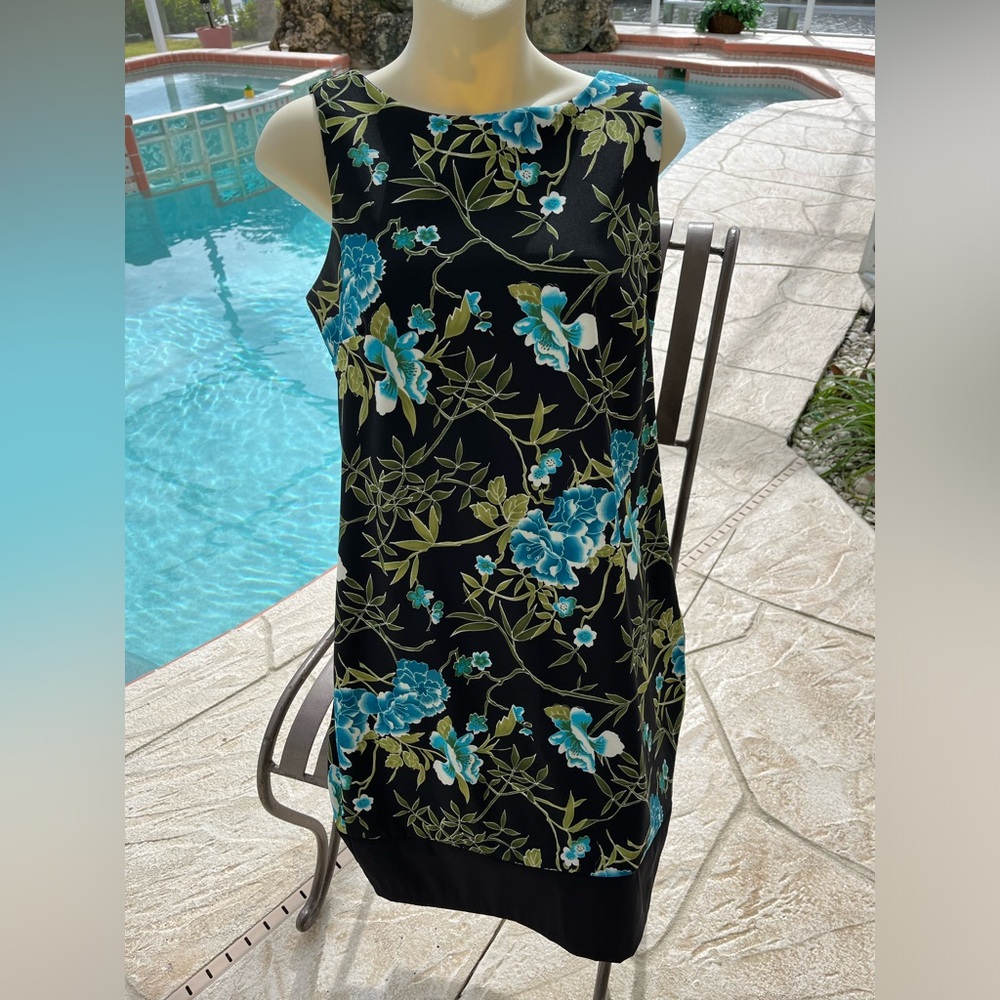 AB Studio sleeveless floral dress. Like New